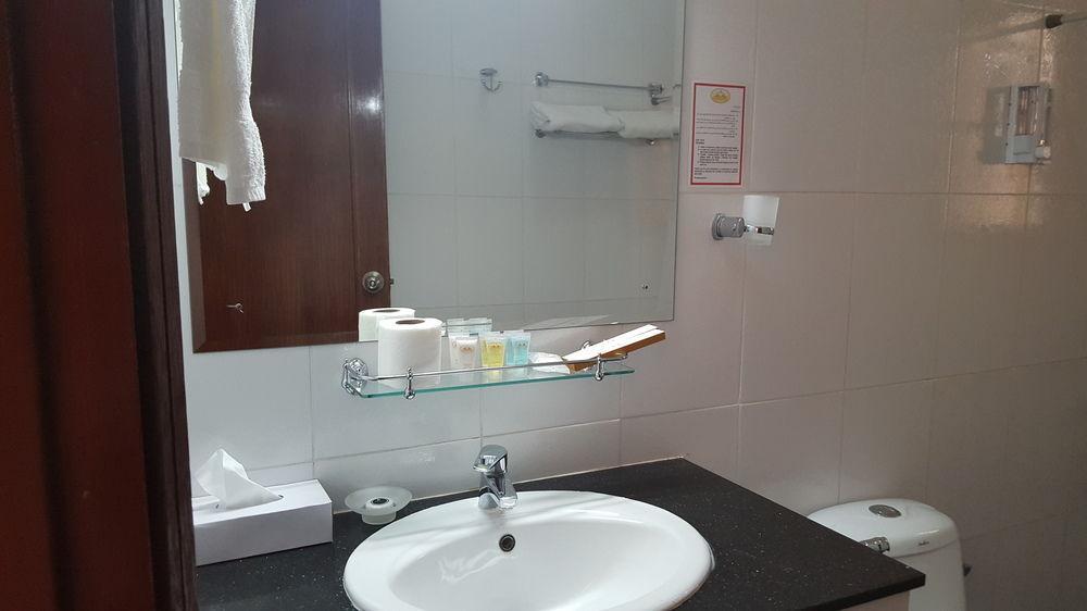 Al Ayjah Plaza Hotel 2*